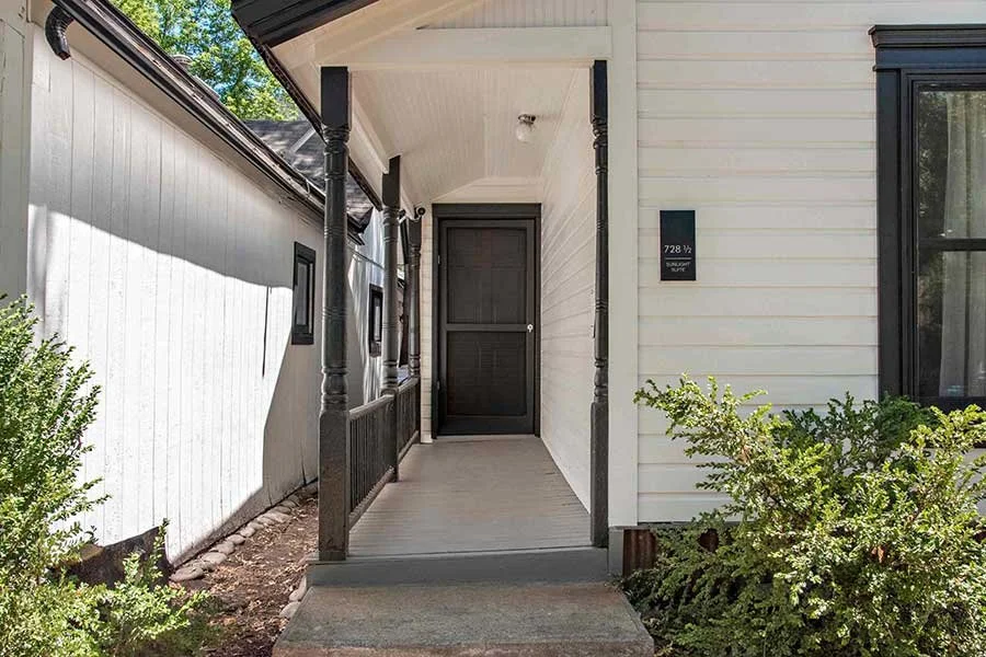 High West Spa House accommodations near downtown Glenwood Springs attractions