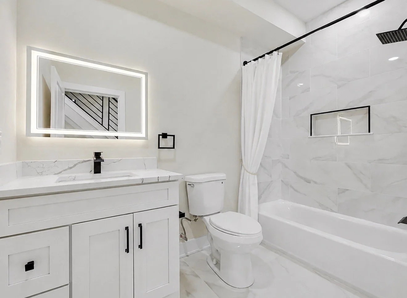 The Shed Res | 5 Mins from University City

Queen Size Bed, high-speed Wi-Fi, Smart Tv, Laundry, Shared Kitchen, and Shared Bathroom with one other room.