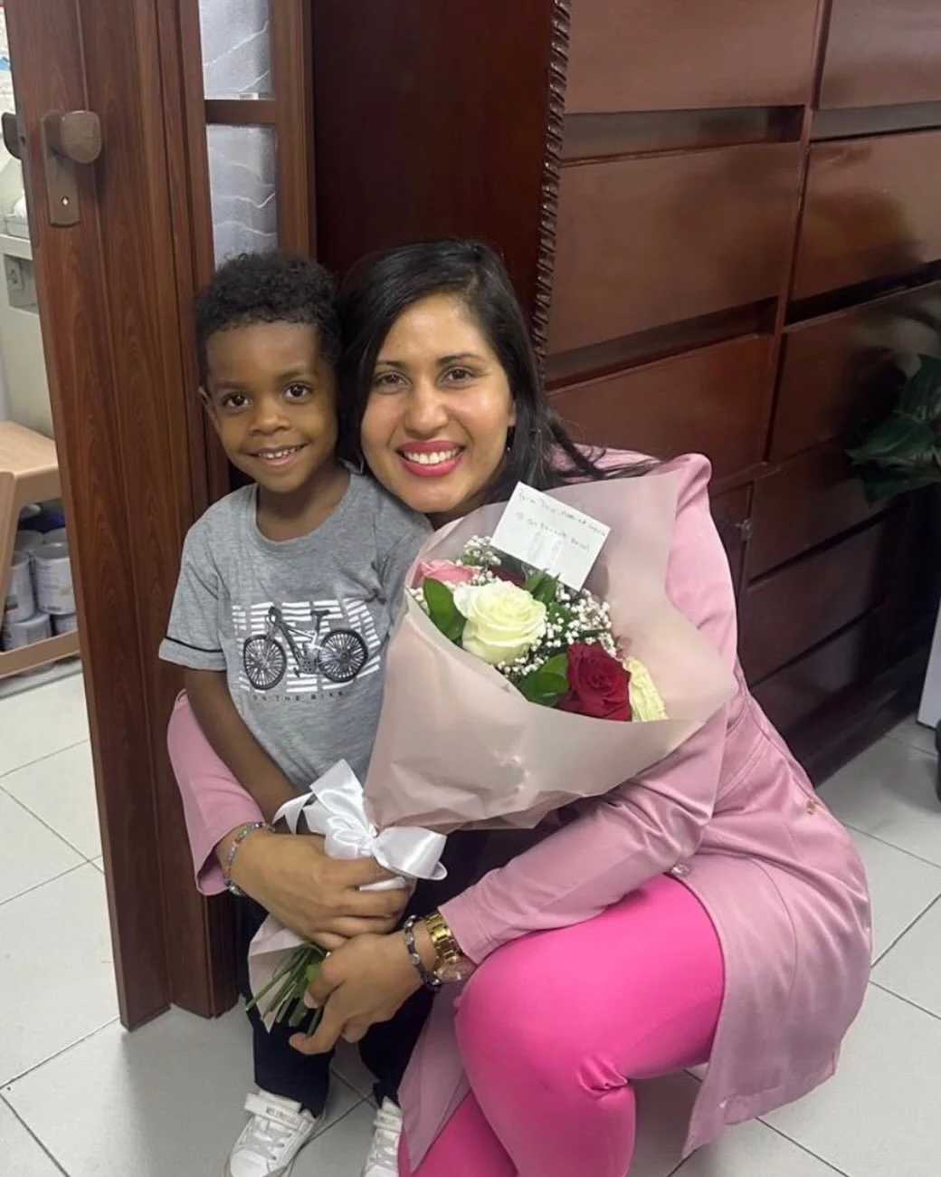Gracias a mi Maikel por este hermoso detalle! Que Dios te siga bendiciendo hoy , ma&ntilde;ana y siempre!❤️