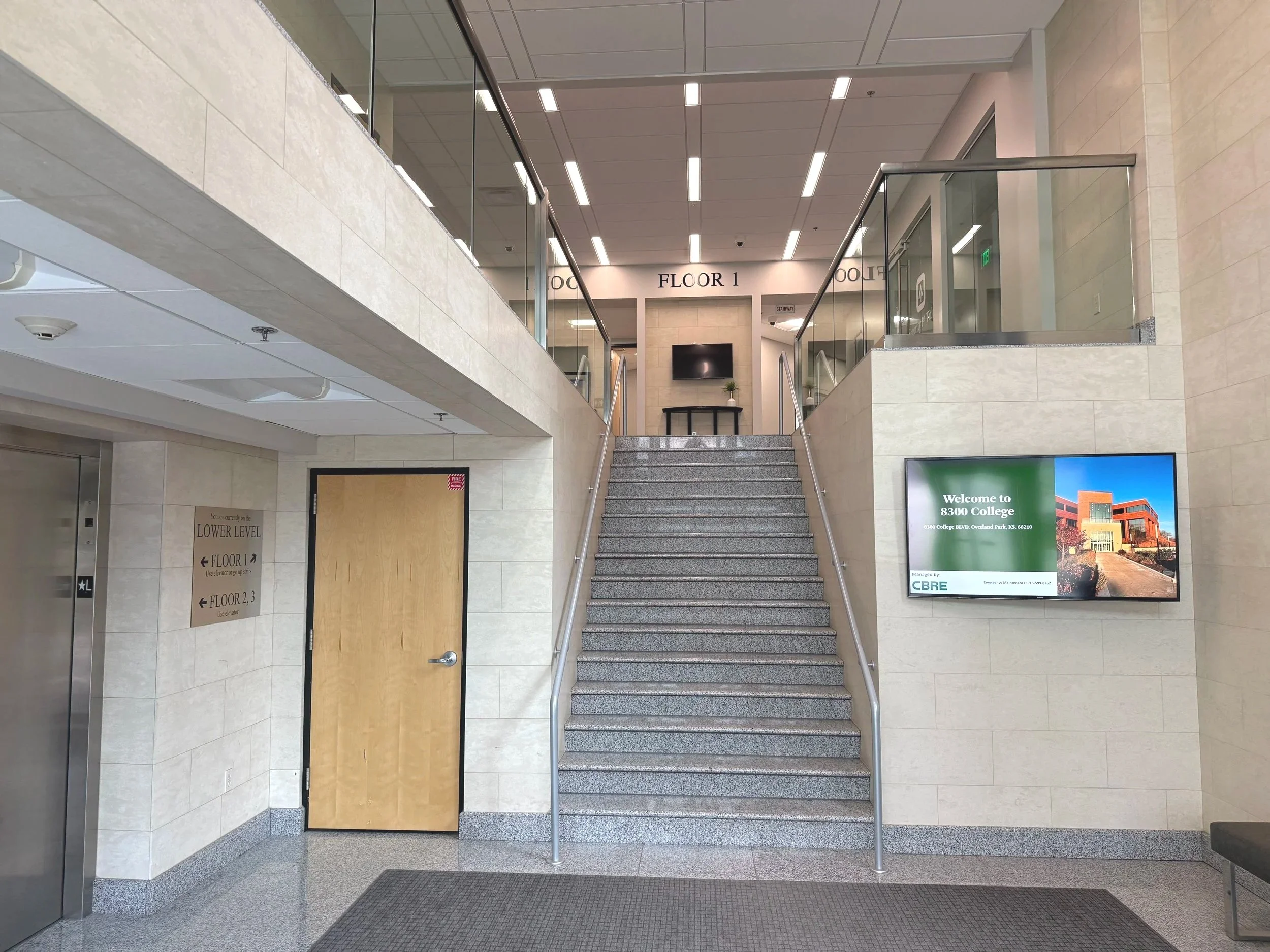 Photo of the lobby at Midwest MSK Center
