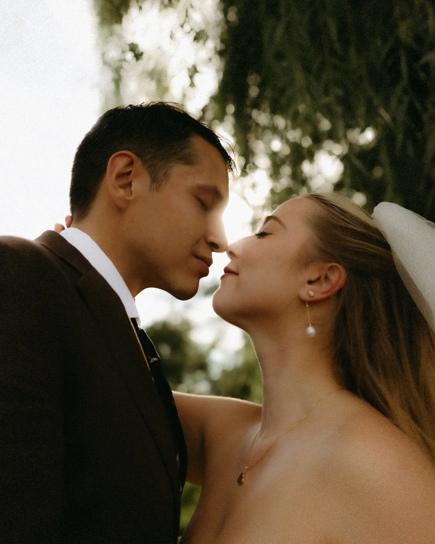 What an honor to document my best friend&rsquo;s wedding. ❣️

Maddie + Vinnie had a day that truly reflected them and the love story they&rsquo;ve been writing since they were teenagers. Vintage details, soft romantic moments, and the kind of intimat