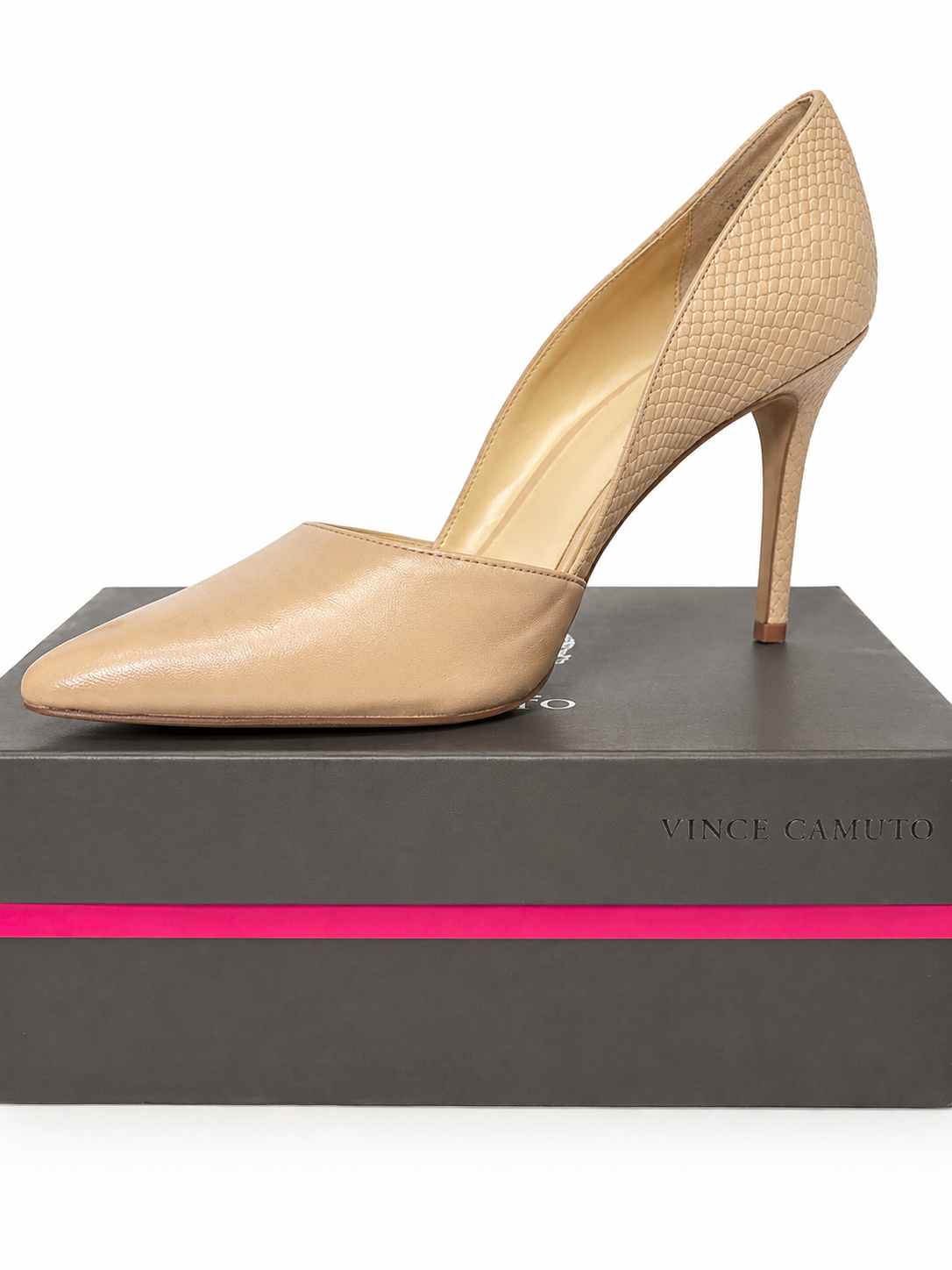 VInce Camuto Pumps