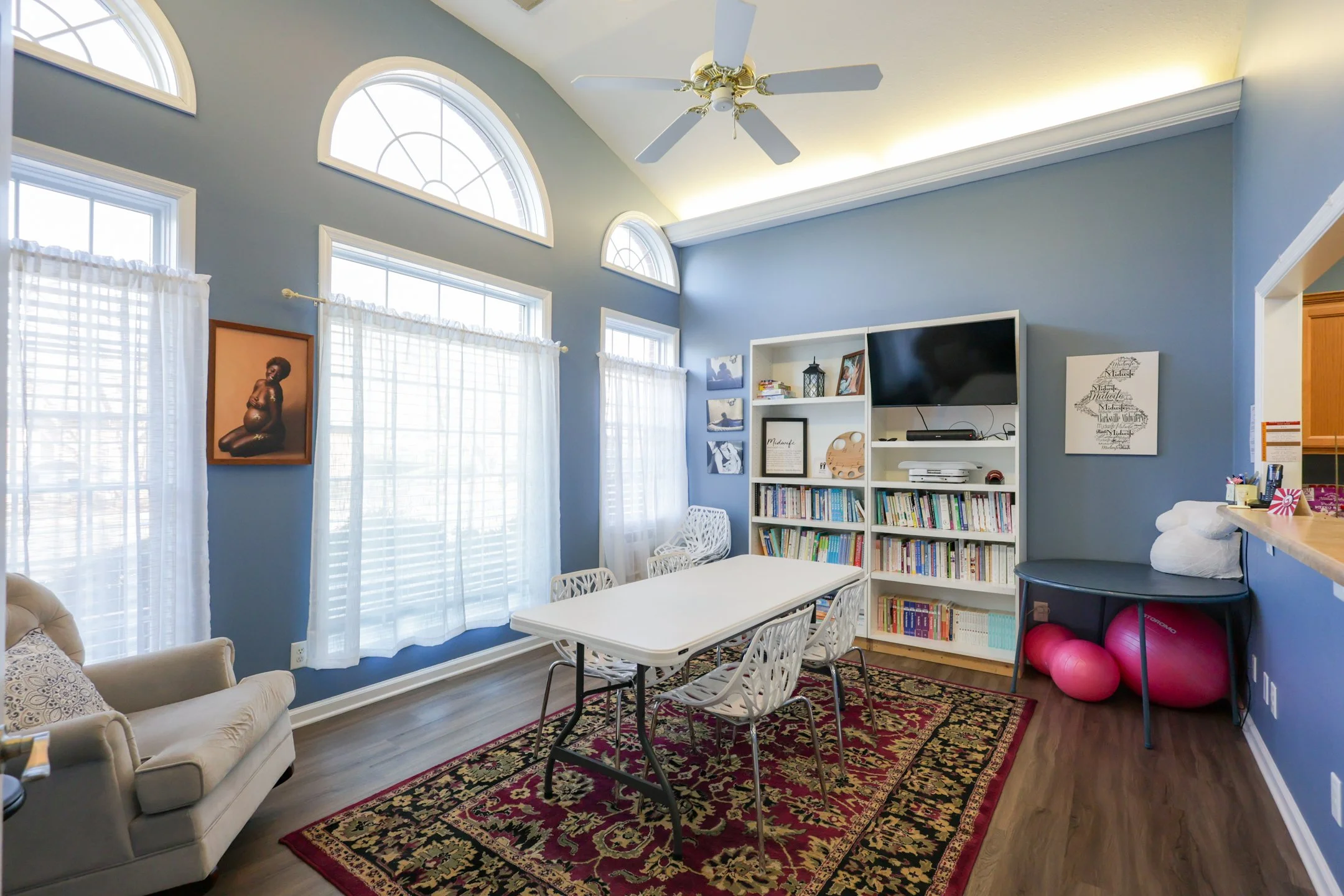 clarksville midwifery library room