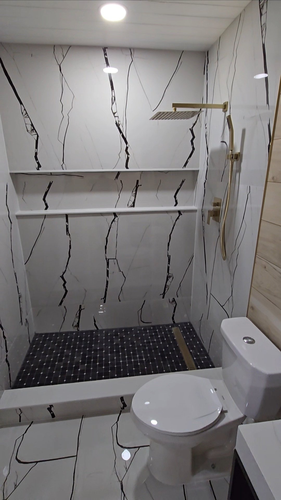 VideoCapture_20250403-162922.jpg