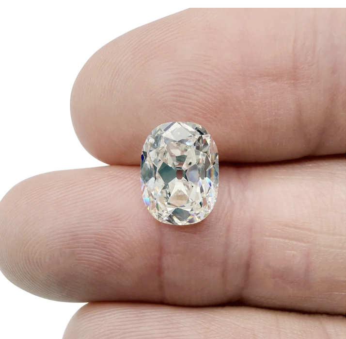 4.03ct | I/VS2 Cushion Shape Vintage Old Mine Cut Diamond (GIA)