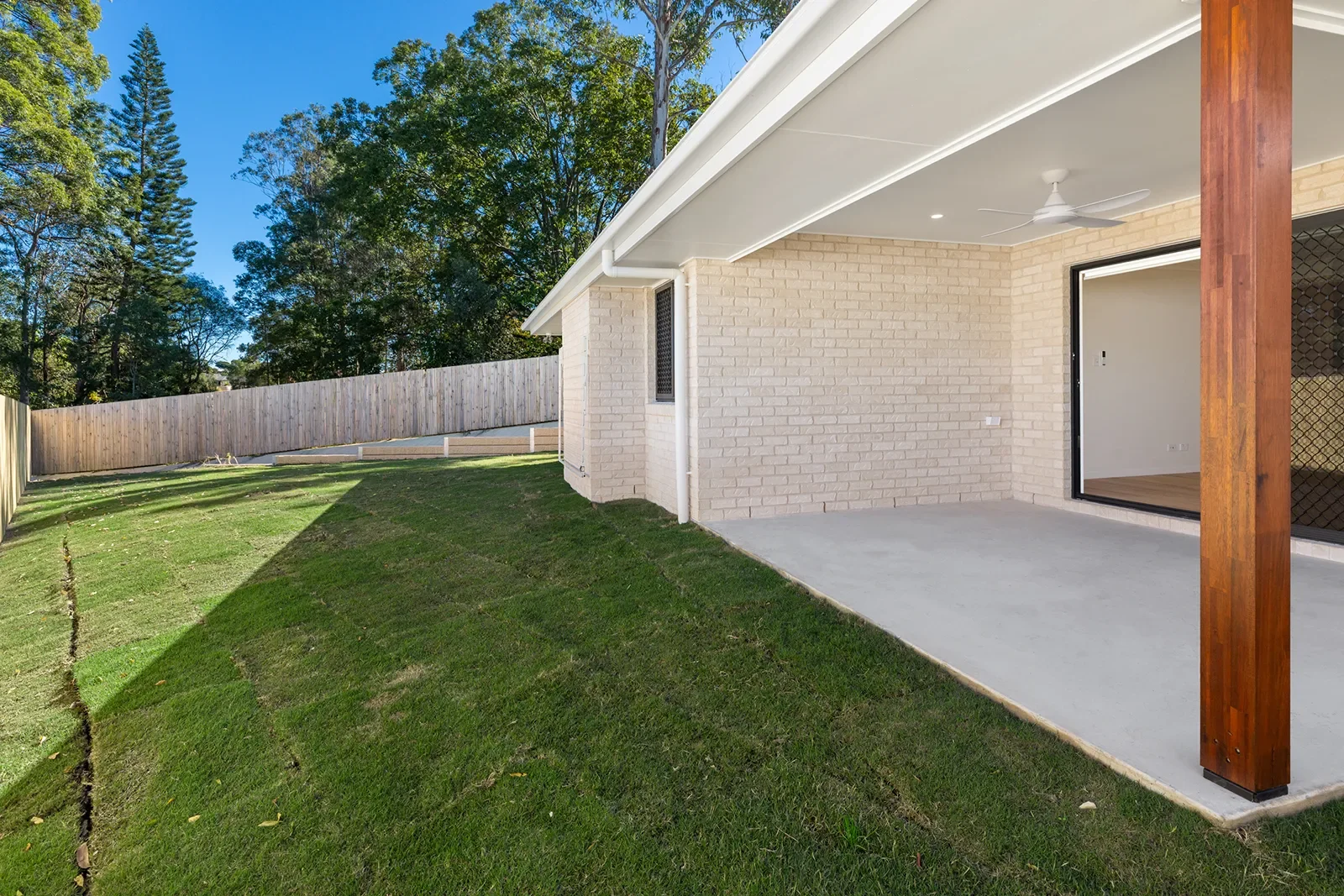 48_Kensington_Dr_V2_12.webp