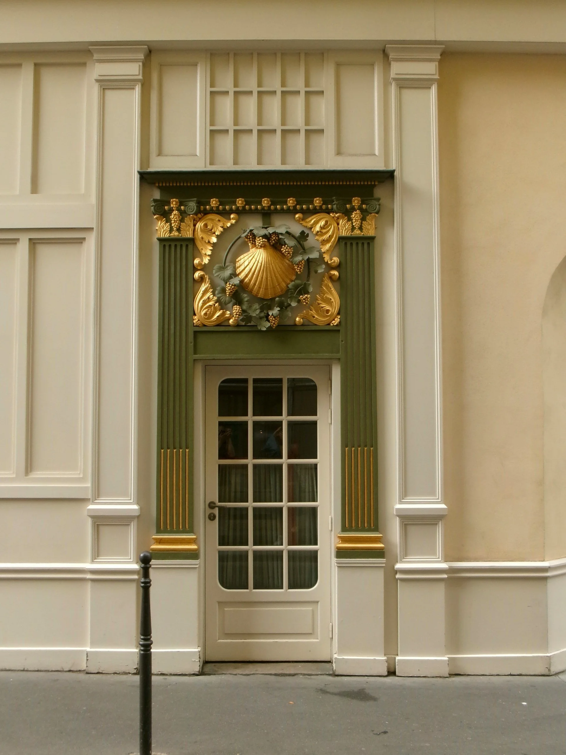 Château Voltaire Rue Saint-Roch