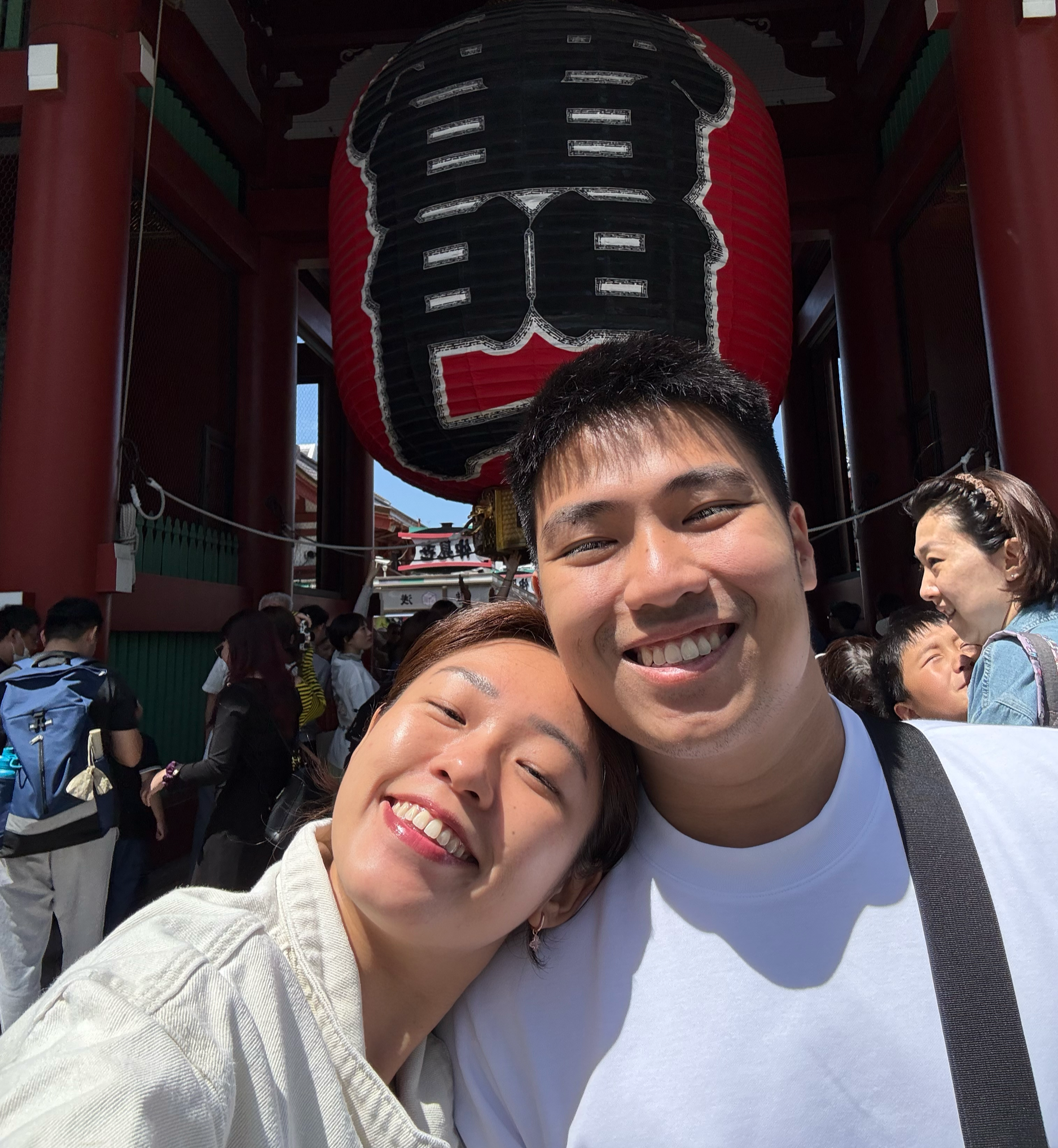 Up next was Japan, where they journeyed through Tokyo, Hakone, Kyoto, Osaka, Hiroshima, and Hokkaido. 🇯🇵
Cynthia may or may not have thought Daryl might pop the question on this trip… until Day 1, when he casually said, “Not Japan ah!” If you ask D