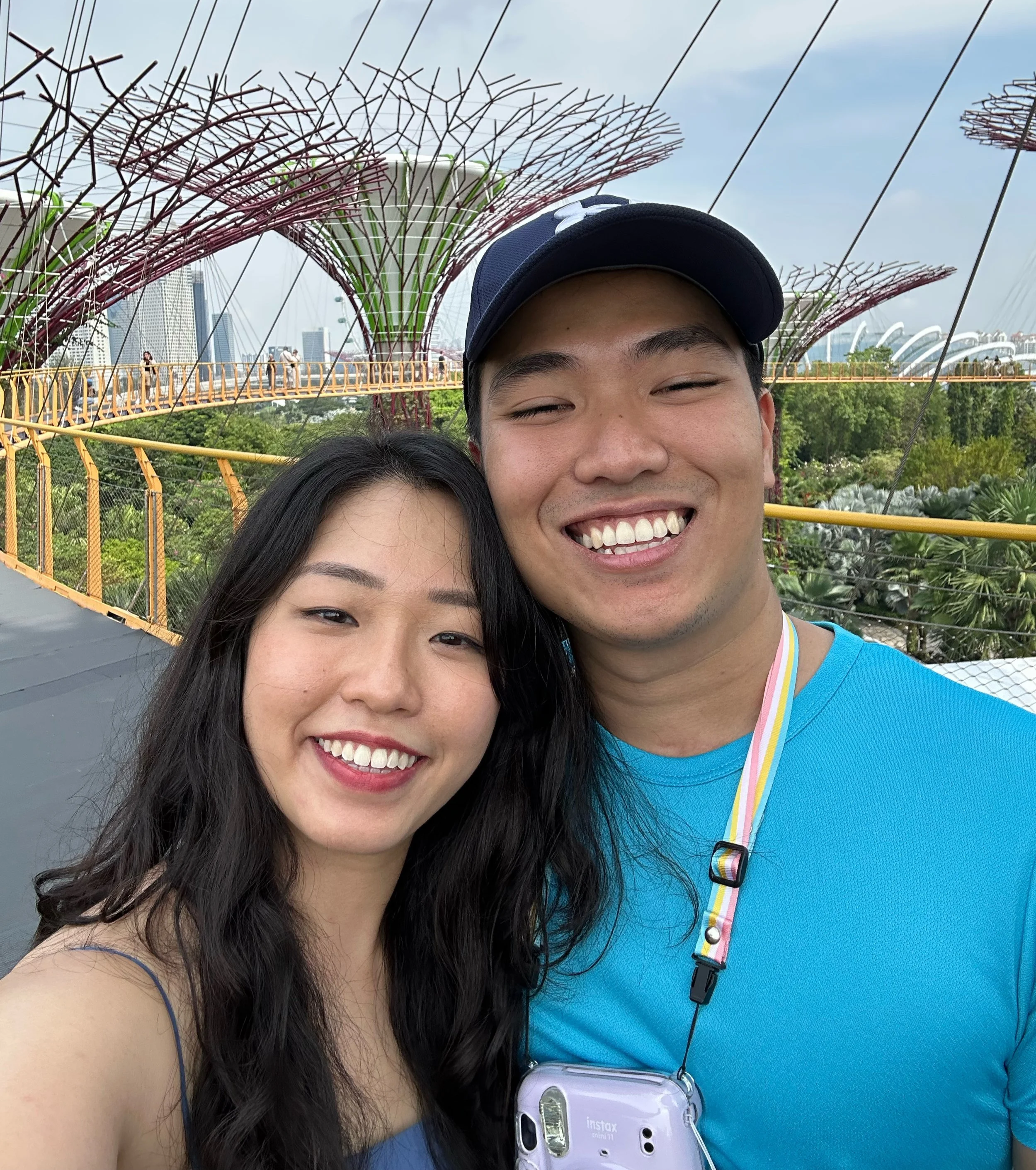 Through all the little moments in between, their connection grew deeper & their story kept unfolding in the sweetest way. (PS: If you’re still reading this, you must really love us 😵)