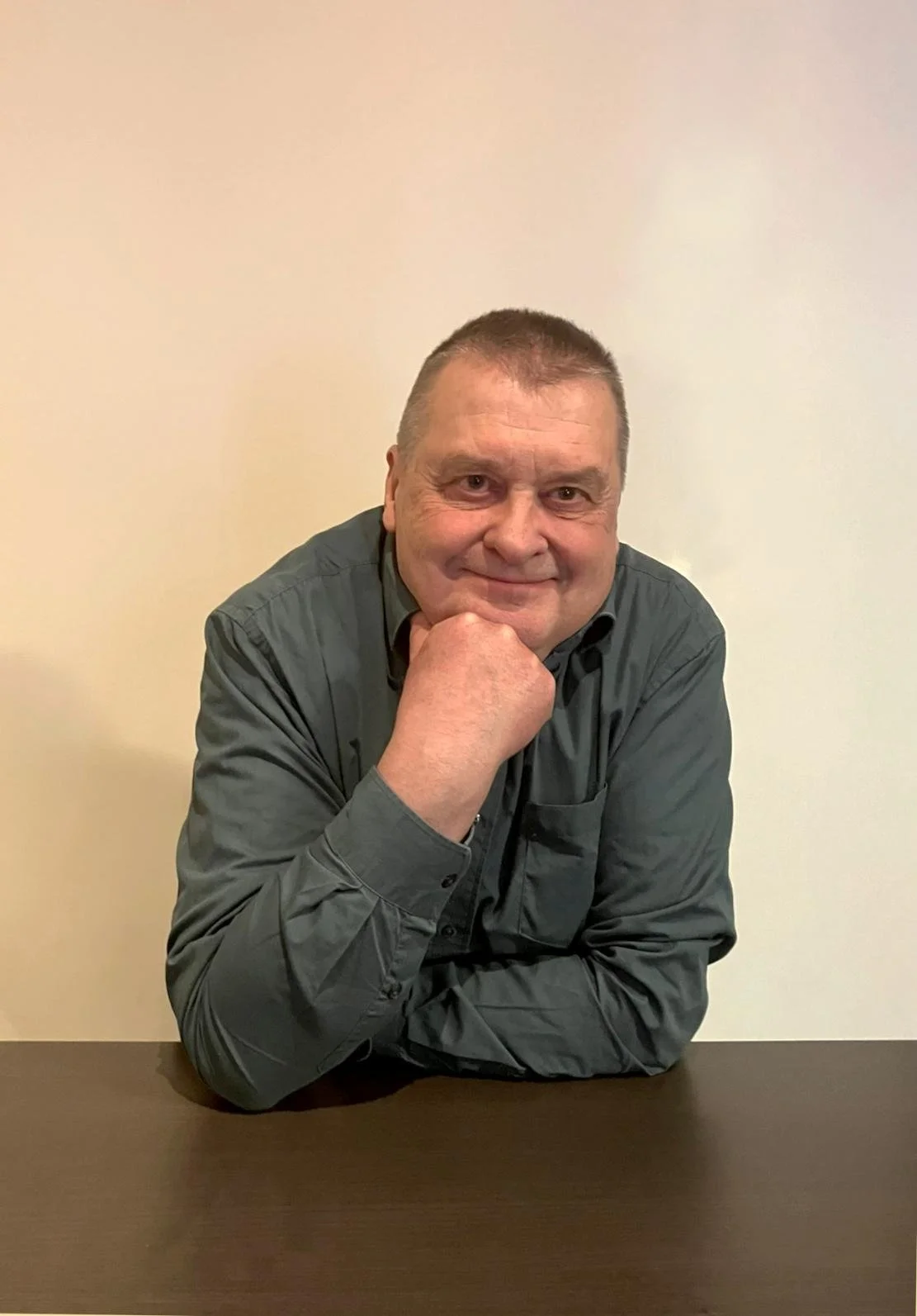 Kirjailija Aimo Salosen muotokuva.