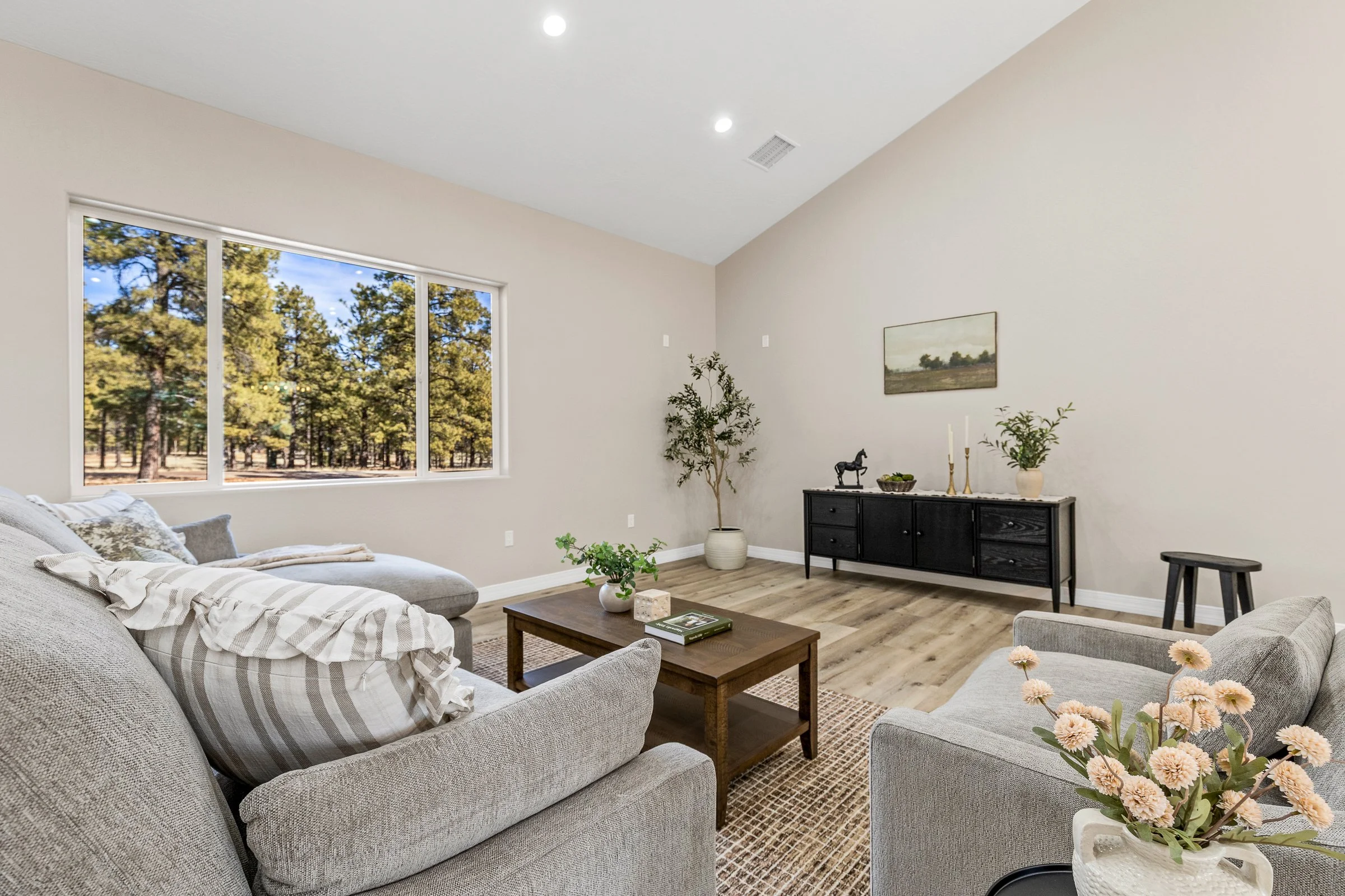 5940 Glenwood Trail-26.jpg