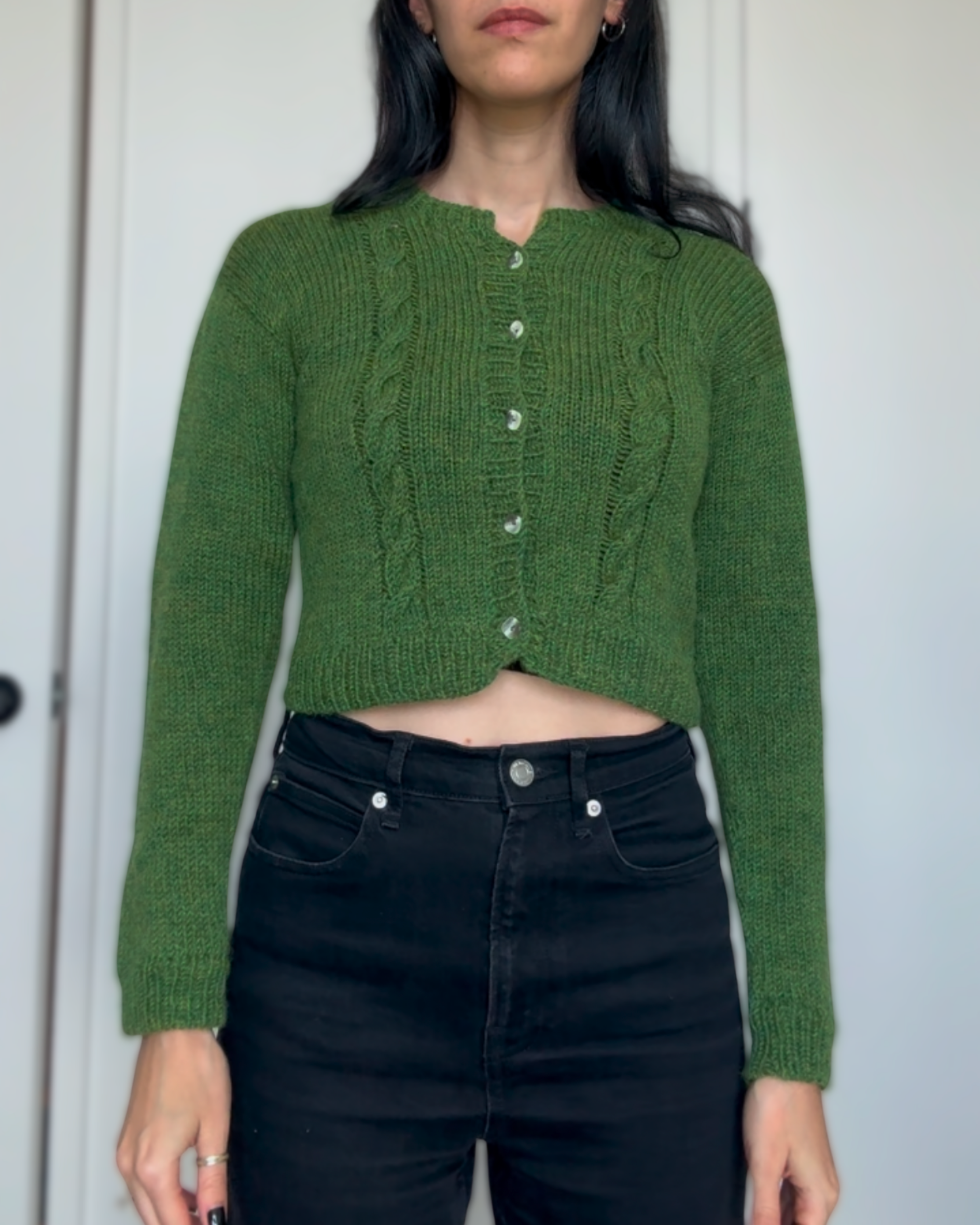 Green cardi 1.png