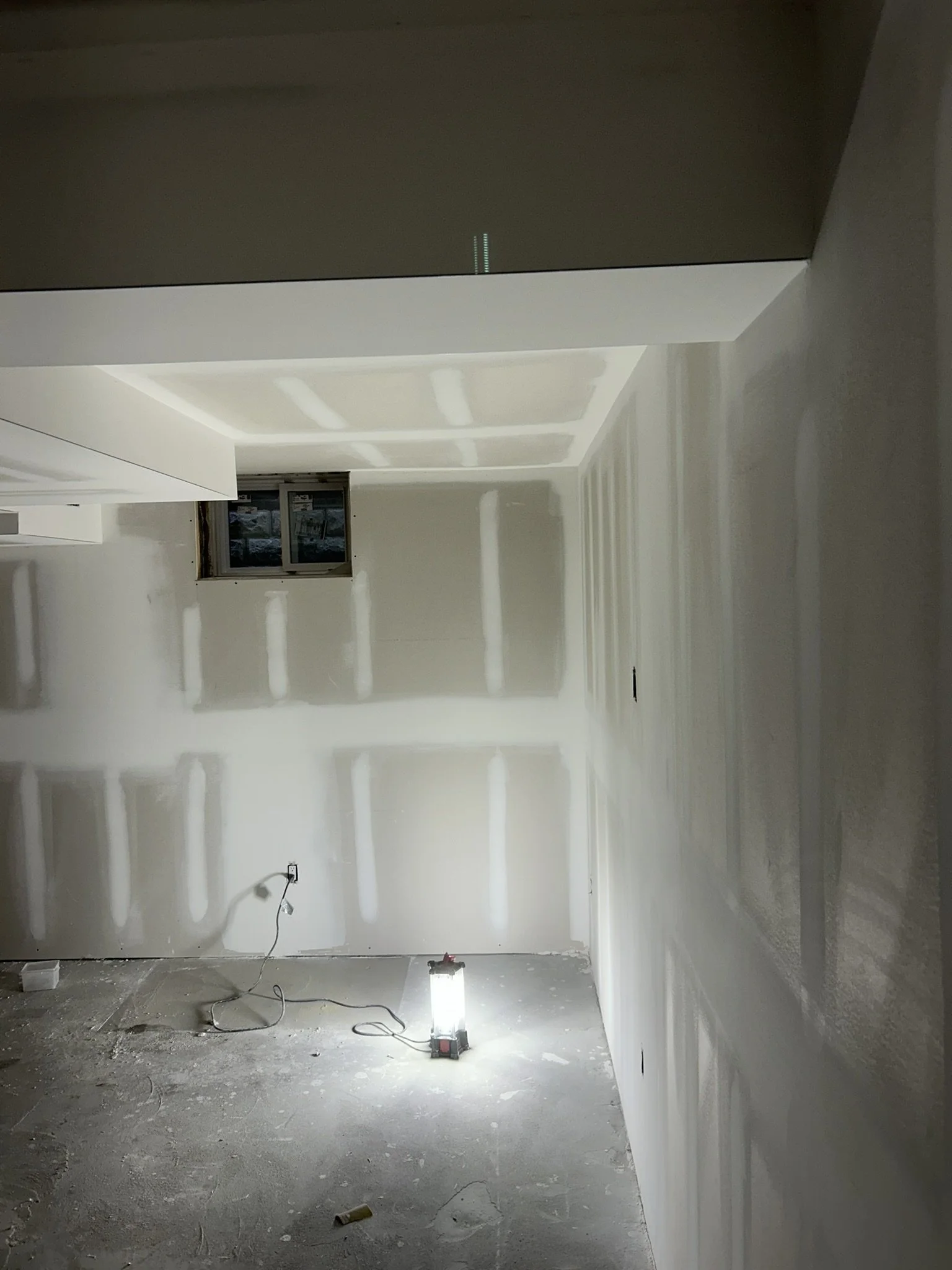 Residential drywall taping and plastering project completed in Mississauga by Ontario Drywall Finishes.