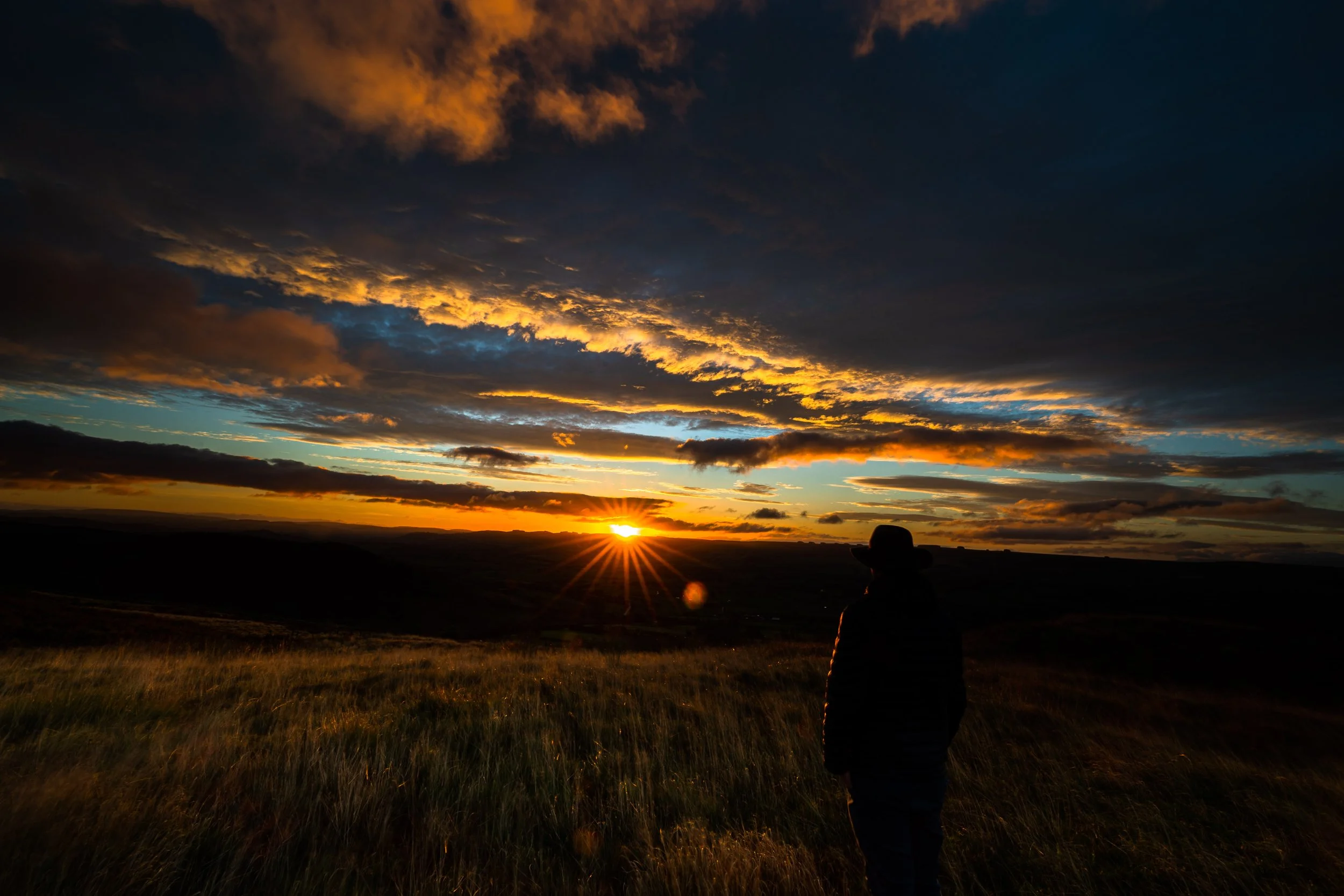 sunrise_walk_to_summit.jpg