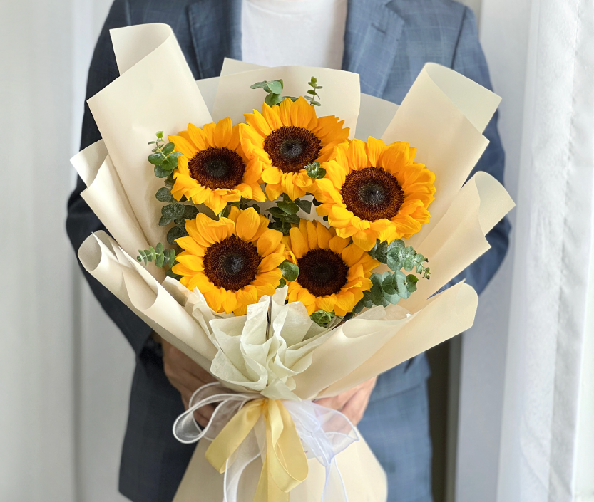 5 Sunflower Bouquet