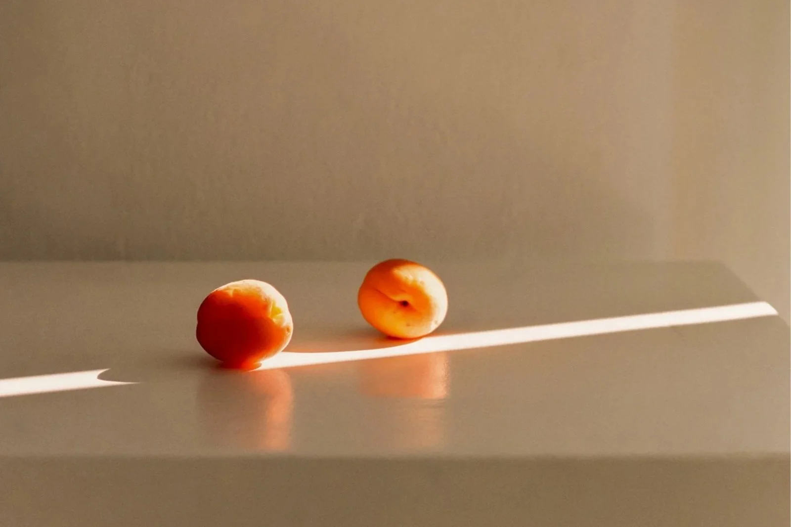 The most expensive thing your brand does is feel average
