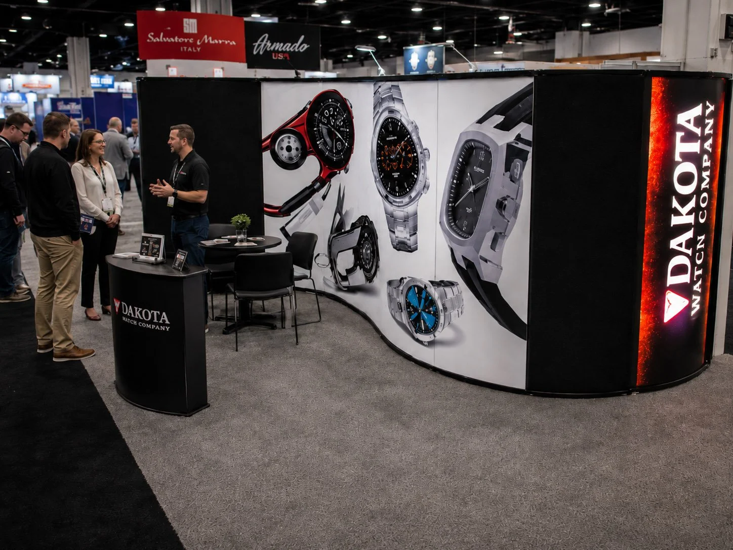 10x20 s-curved exhibit for Dakota Watch company
