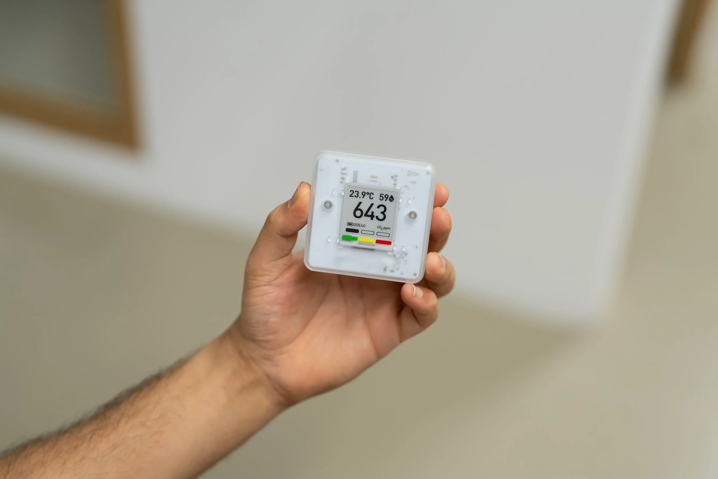 Meting van CO2 en luchtkwaliteit tijdens werkplekanalyse door Corporate Opto