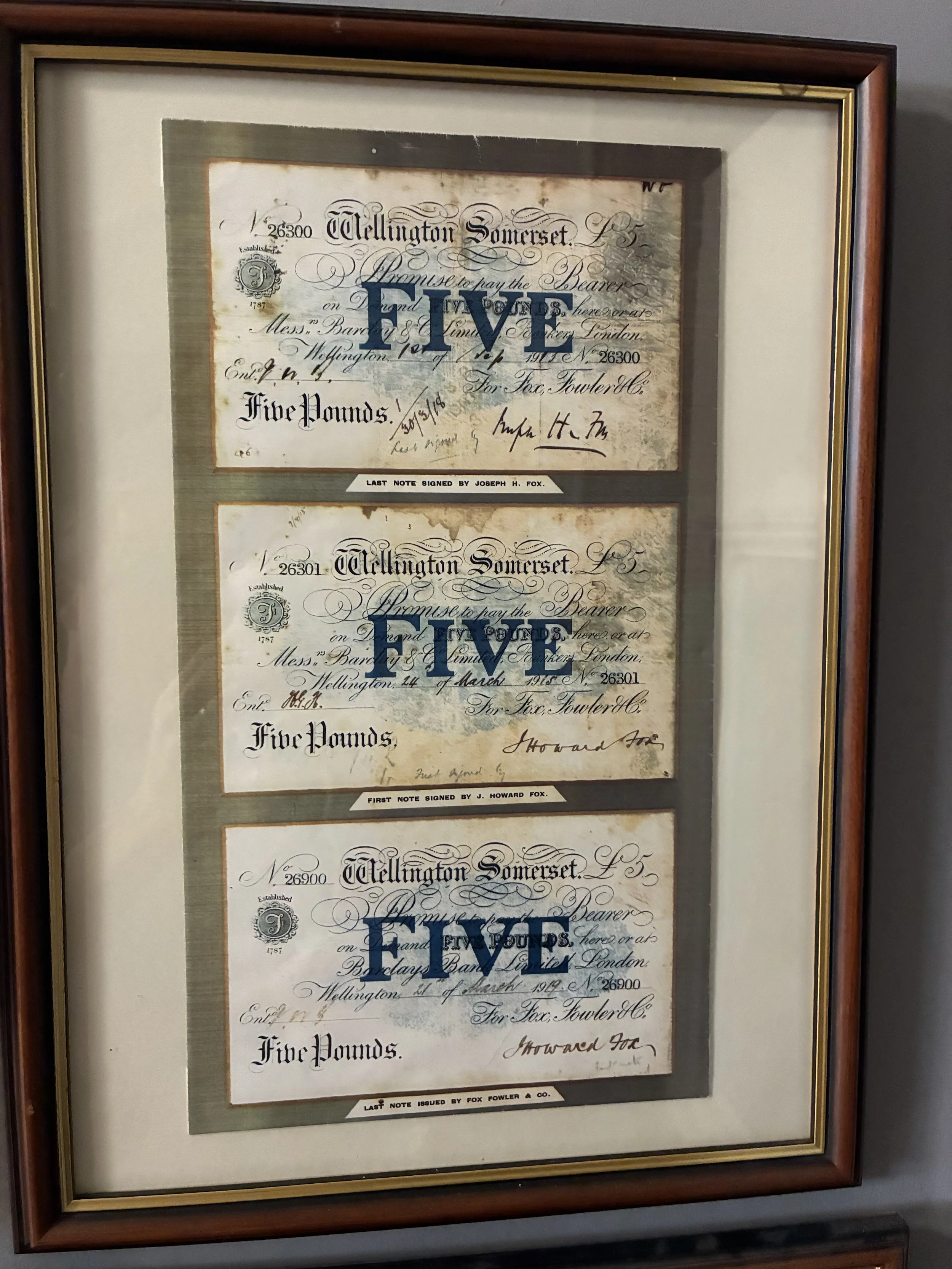 The last bank in England to print its own money was a cloth mill