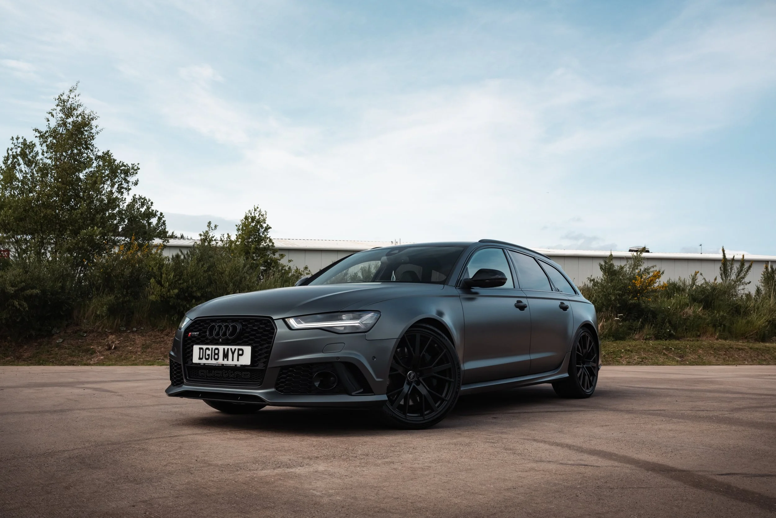 Matte Audi RS6 Avant C7 front shot