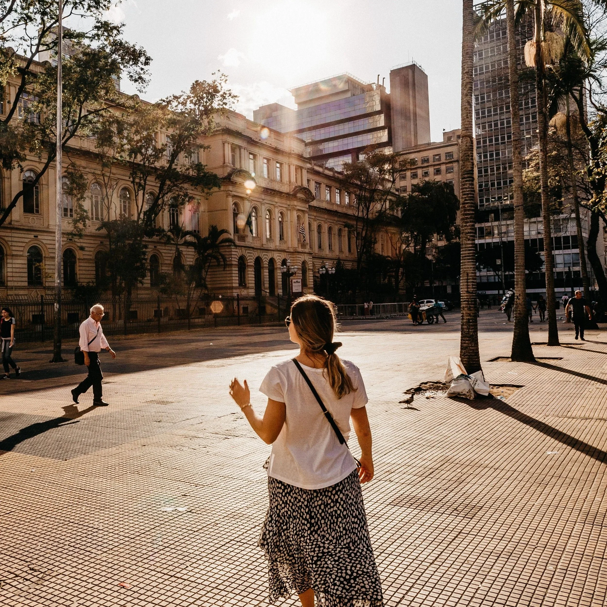 pexels-jonathanborba-2936819.jpg