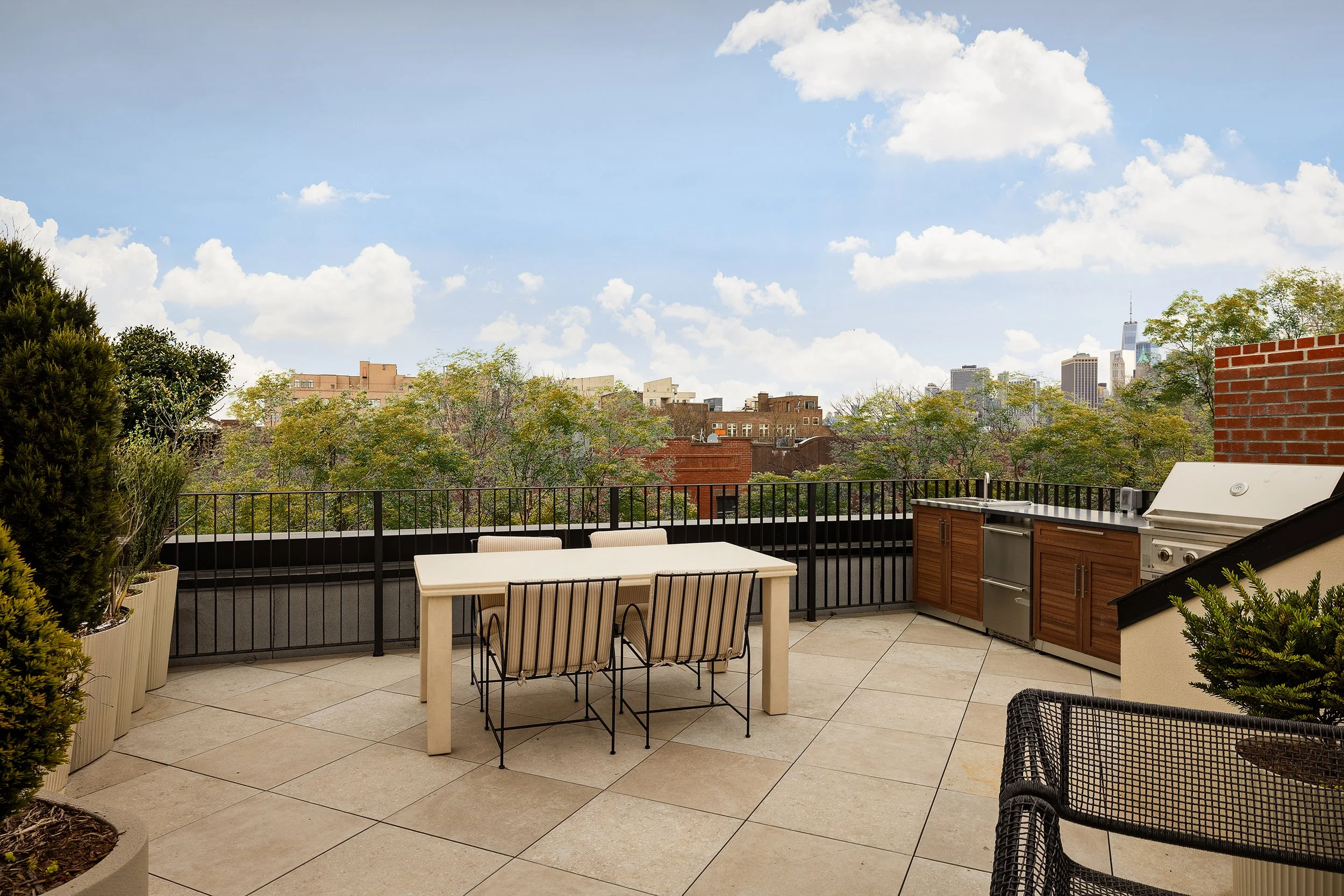 487HENRYST_622-web.jpg