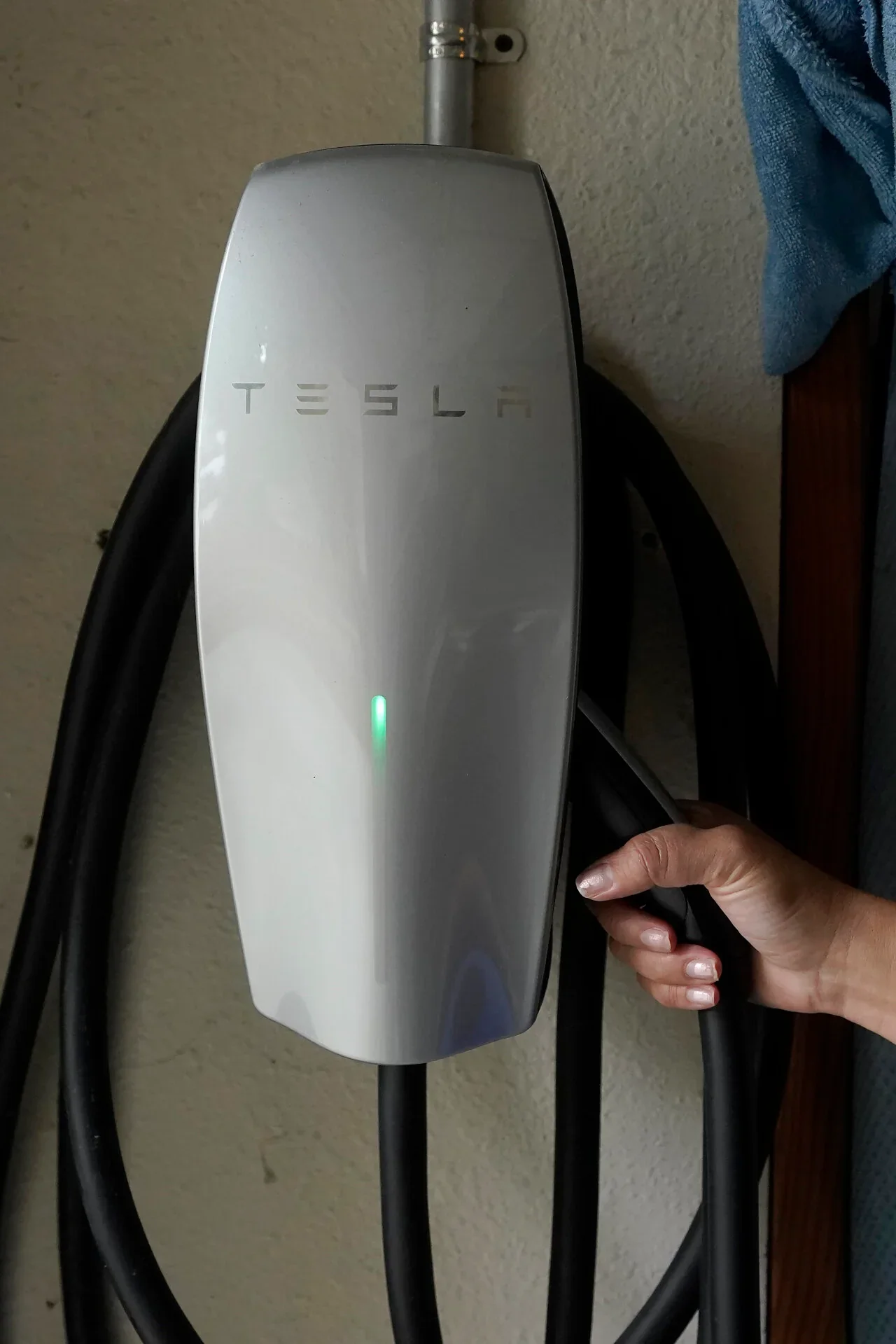 Level 2 EV Charger Installation in Portland: Why High Gas Prices Make Home Charging the Smarter Choice