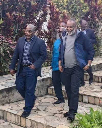 Le grand théâtre de la Constitution : qui trompe le peuple congolais ?
