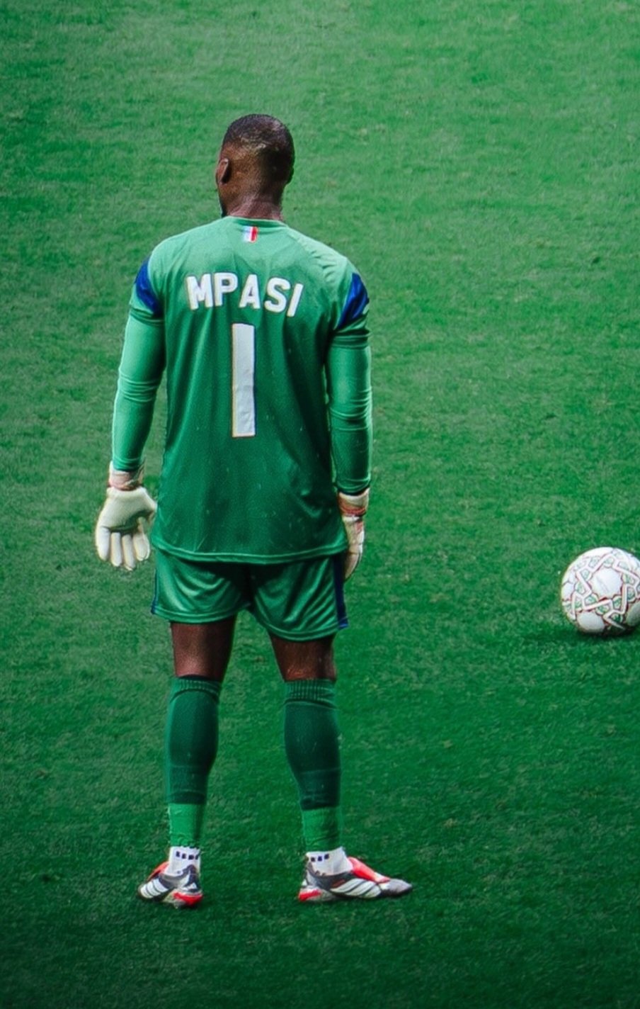 Lionel Mpasi, le rempart des Léopards face à la furie colombienne