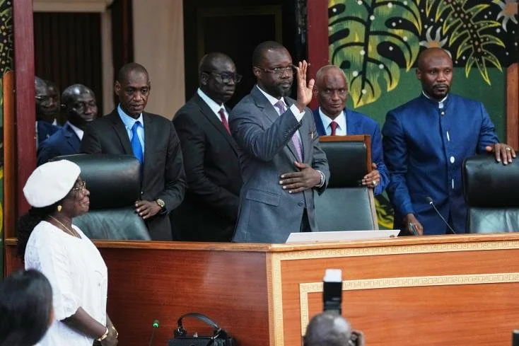 Sénégal : le bras de fer entre Ousmane Sonko et Bassirou Diomaye Faye s’intensifie autour de la réforme constitutionnelle