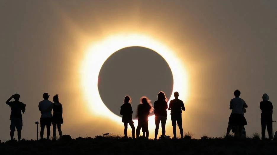 Quand la Lune efface le Soleil : pourquoi les éclipses fascinent encore l’humanité