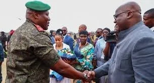 RDC : Le général Kasongo Kabwik décoré sur fond de tensions autour du nettoyage de Kinshasa