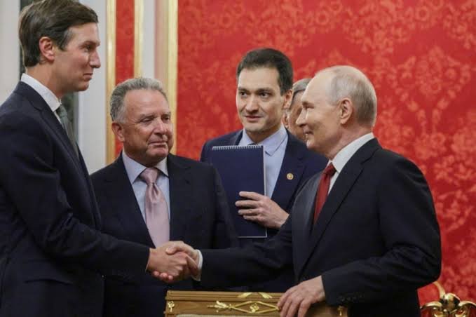 Ukraine : Trump envoie ses émissaires à Poutine pour relancer les négociations de paix