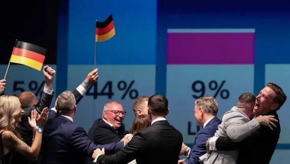 Allemagne : le pays passe à l’extrême droite, l’AfD signe une percée historique