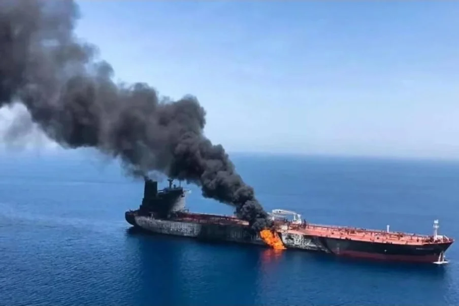 Détroit d’Ormuz : un navire commercial iranien touché, la tension monte autour d’une route stratégique