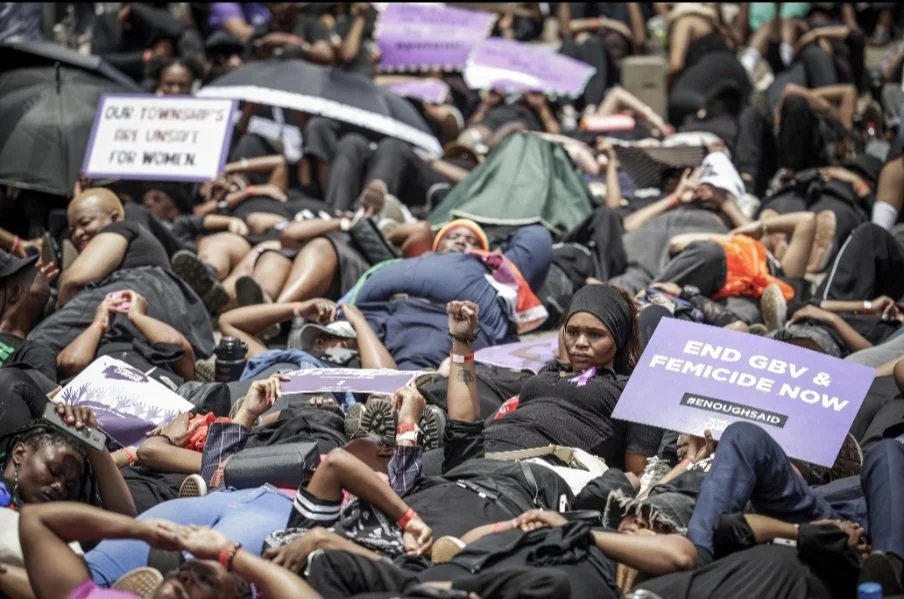 Afrique du Sud : neuf femmes retrouvées mortes, la lutte contre les violences relancée