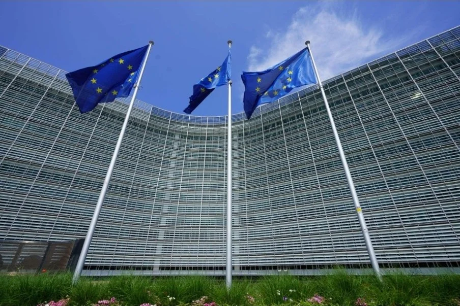 Russie : l’Europe reconduit les sanctions, Usmanov et Fridman sortent de la liste