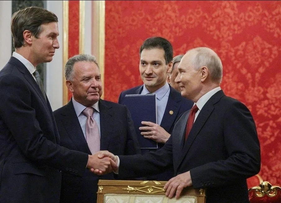 Ukraine : Moscou accuse l’Europe de bloquer la paix, Washington maintient sa recherche d’une issue négociée
