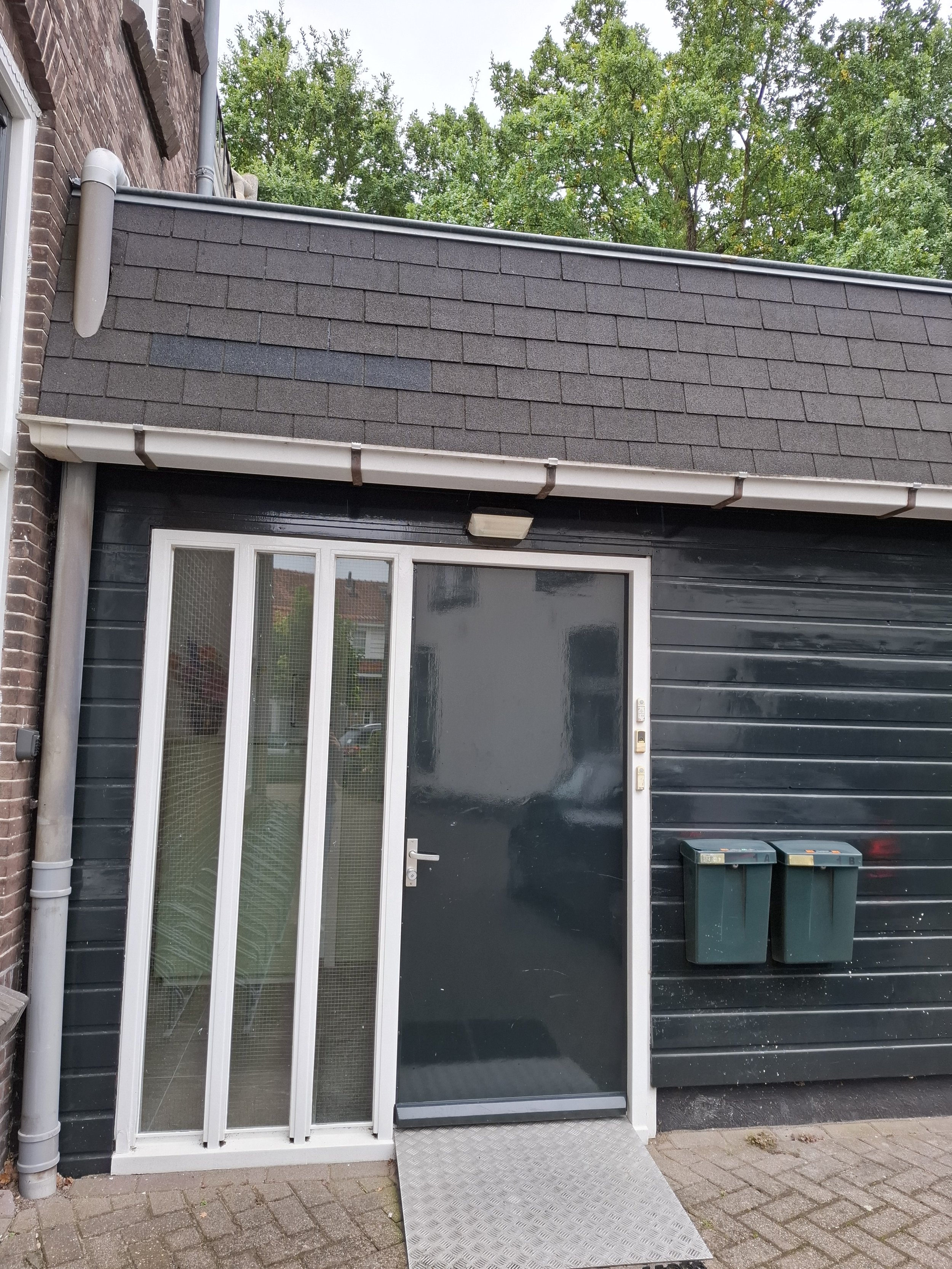 Ingang van de praktijk van GZ-psycholoog Lyssa Klever in Breukelen
