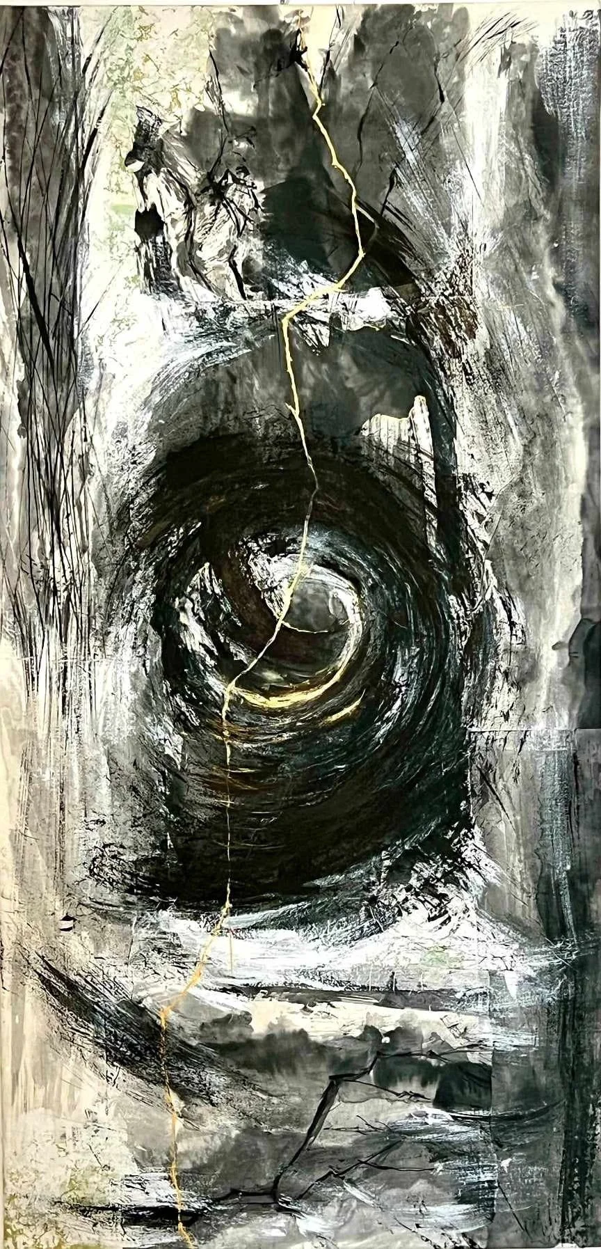 Kintsugi in movement
60×120 cm, sumi ink on washi paper, marouflage on canvas, gofun