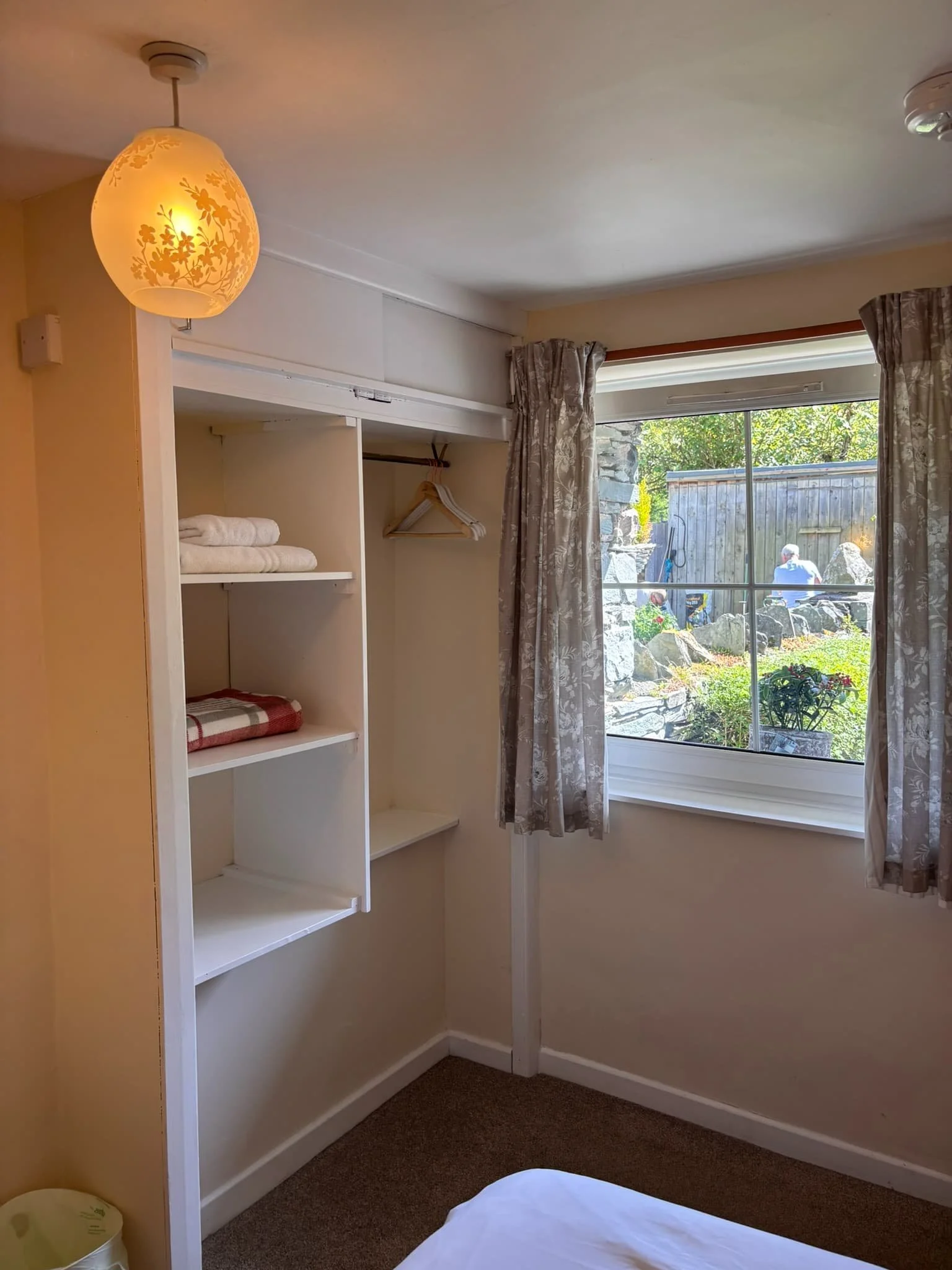 bedroom 3 2.jpg