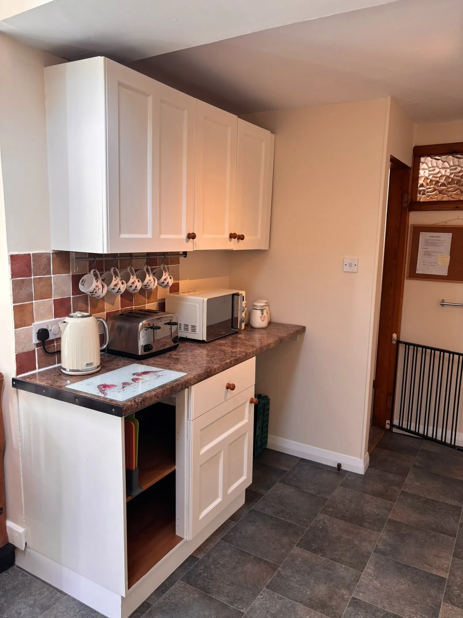 kitchen 3.jpg