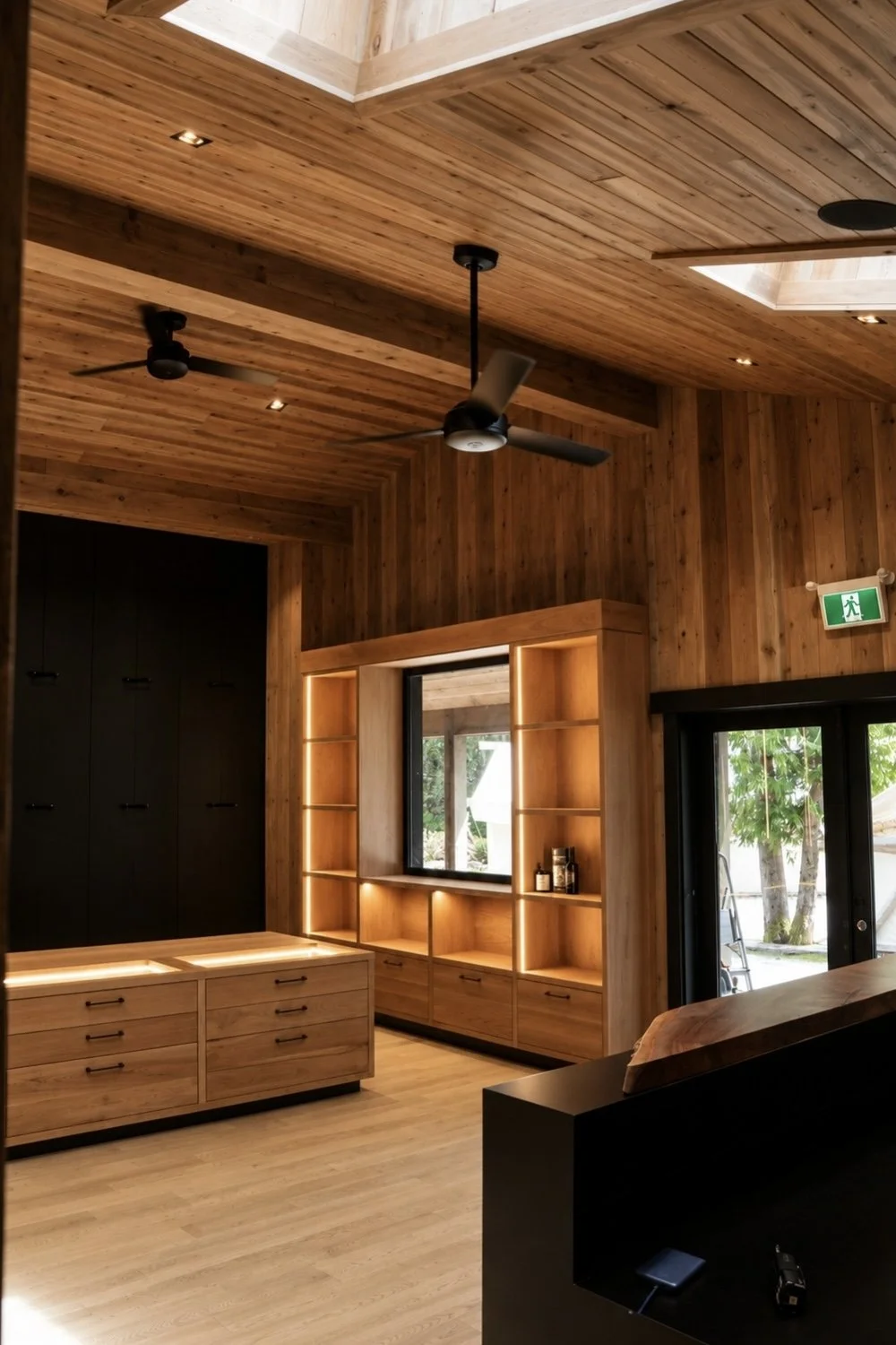 Commercial Guest Services Clayoquot wilderness lodge remote bc general contractor MTN side 