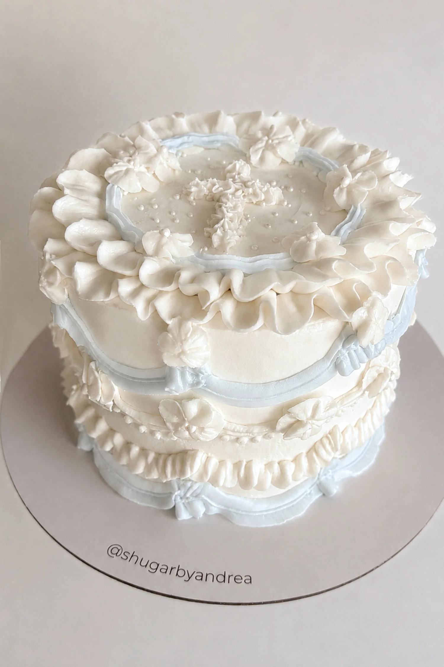Cake arandeles Celeste 1.jpg