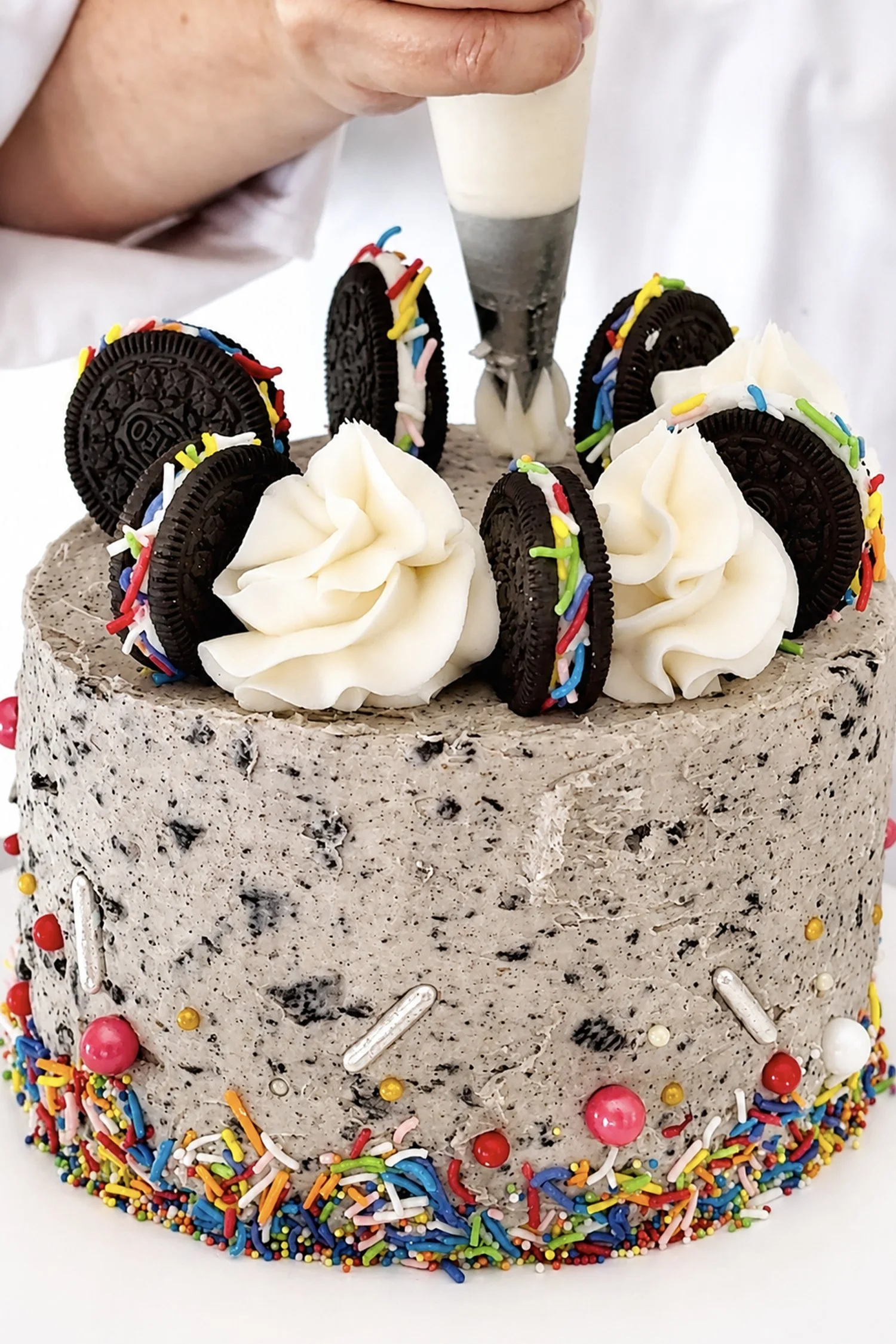 Oreo Birthday Cake 7.jpg