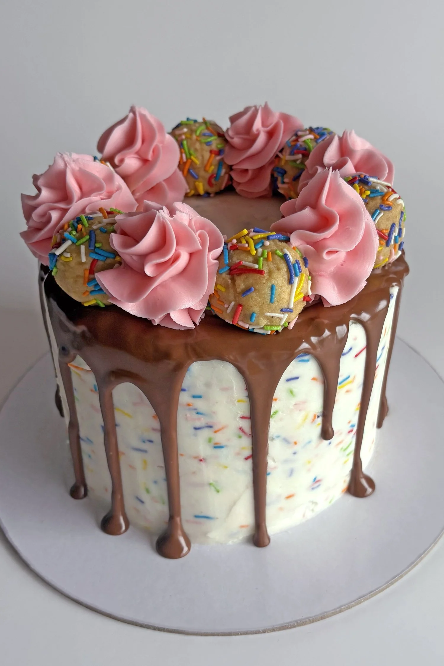 Funfetti Pop Cake 1.jpg