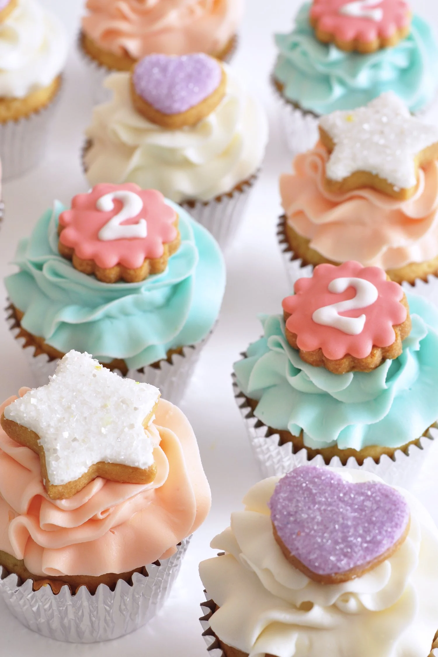 cupcake with cookie 8.jpg