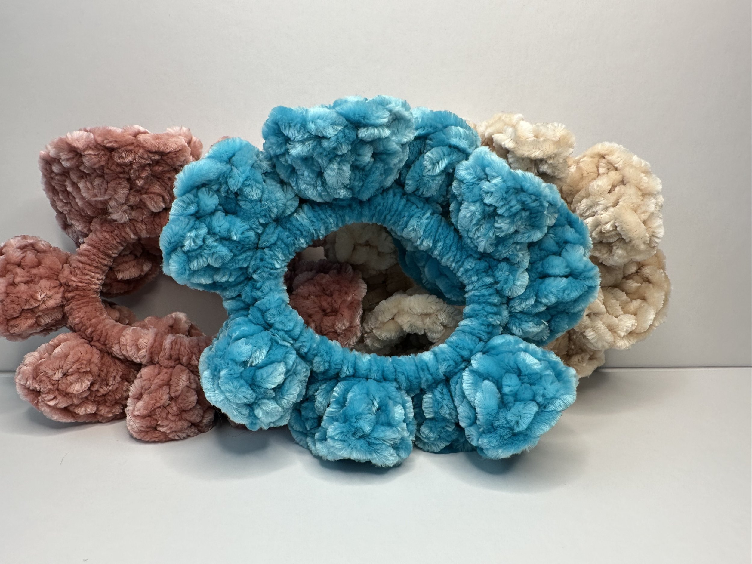 turquoise scrunchie.jpeg