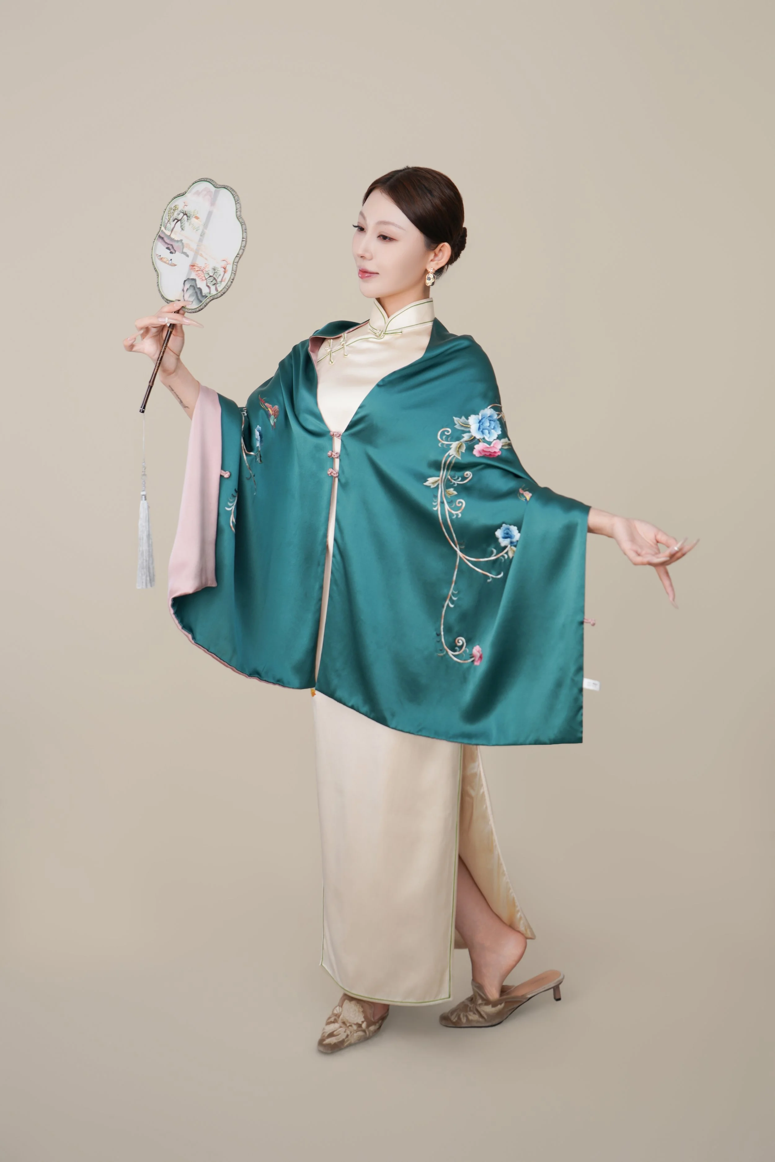 Suzhou Embroidered Shawl