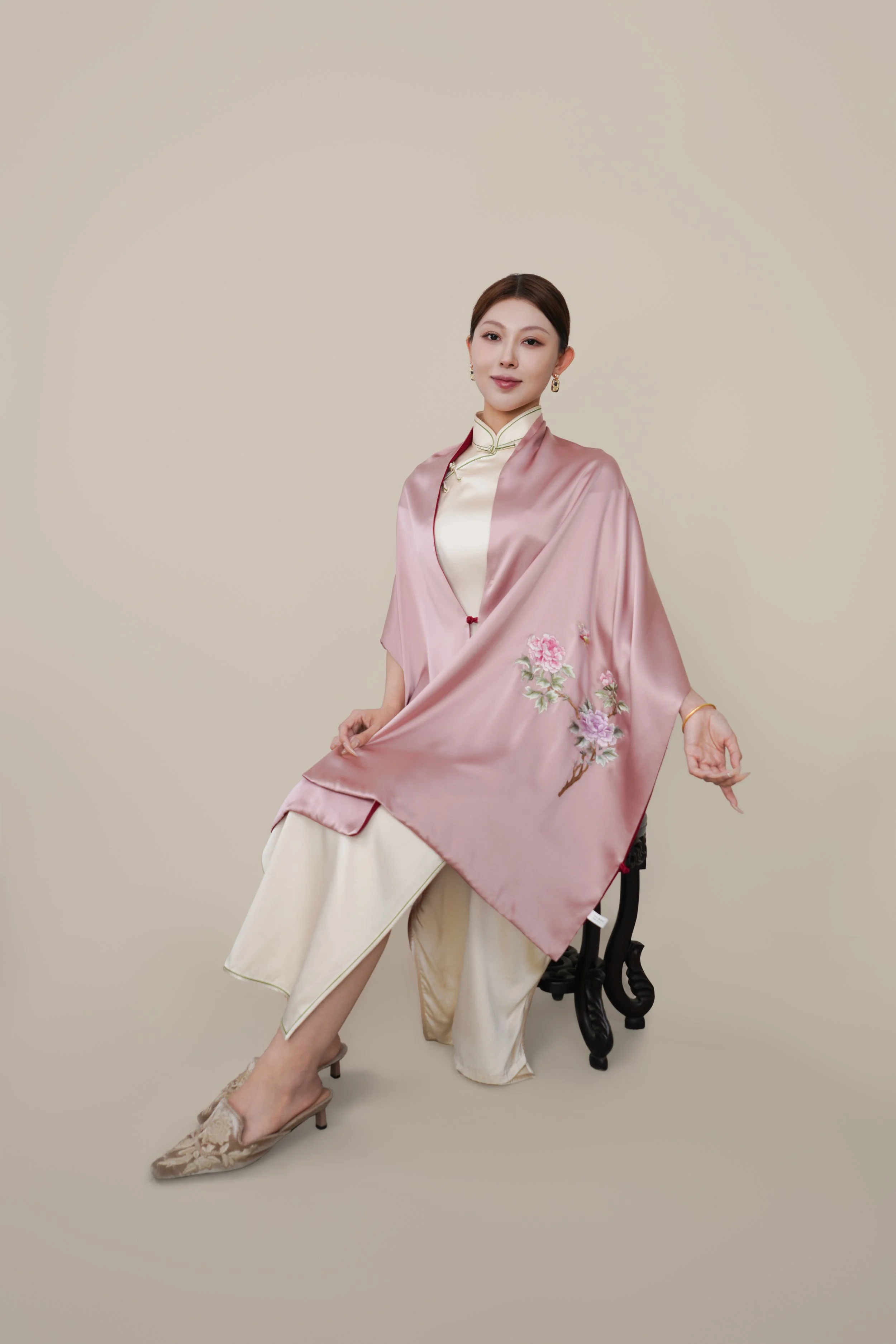 Suzhou Embroidered Shawl